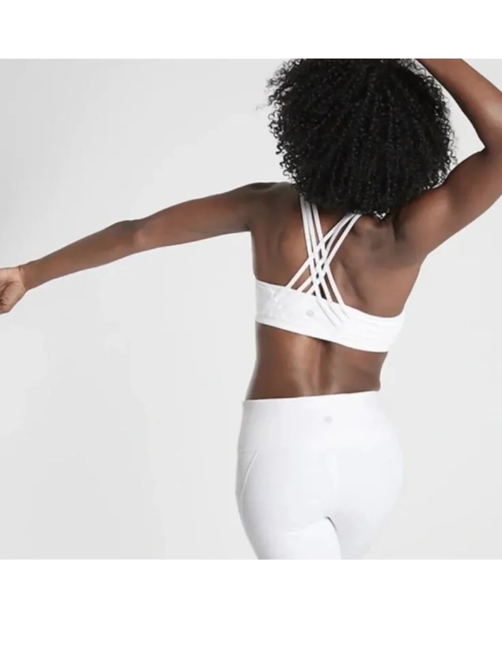 ATHLETA_ Fully Focused Criss Cross Sports Bra